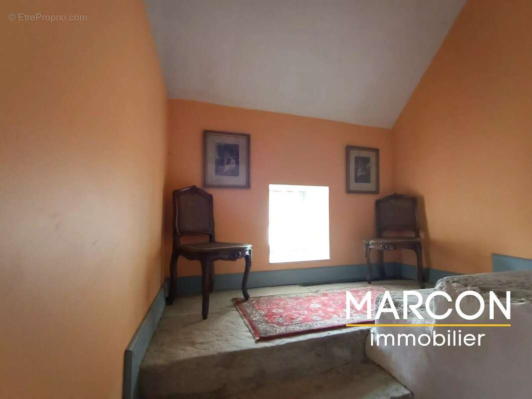 Maison à LE MONTEIL-AU-VICOMTE