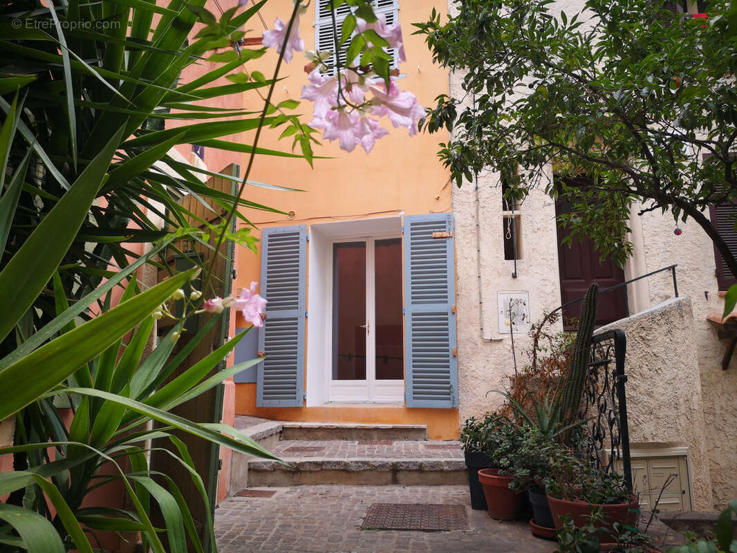 Appartement à HYERES