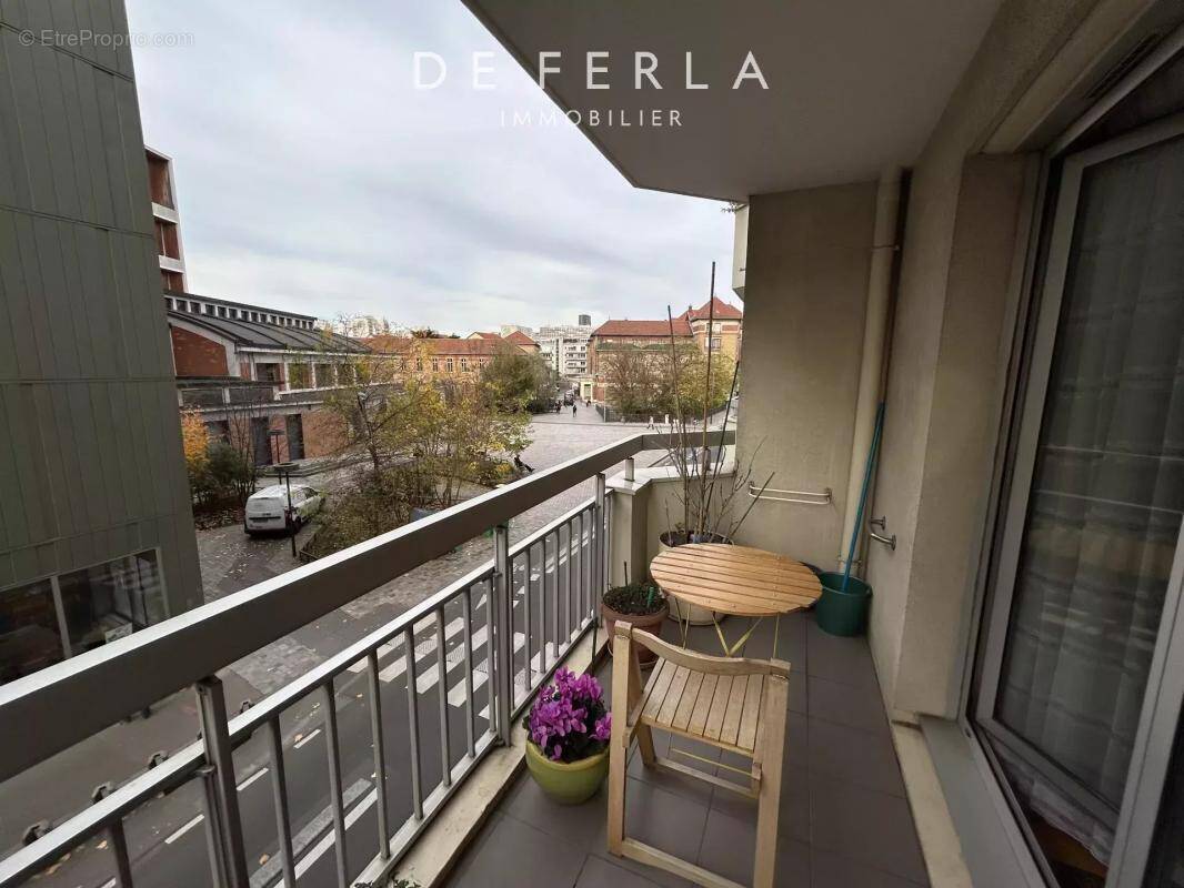 Appartement à PARIS-14E