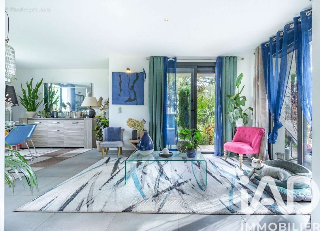 Maison 214 m² à Orgeval  - photo 6
