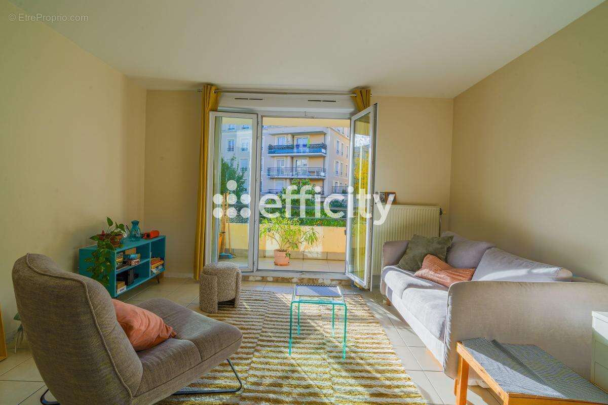 Appartement à CHELLES