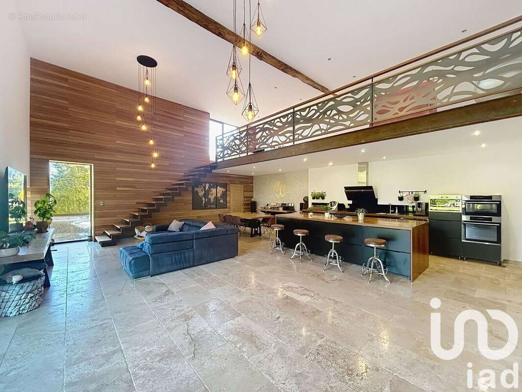 Photo 2 - Maison à ECURAS
