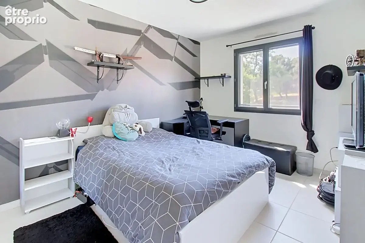 A VENDRE en EXCLUSIVITÉ à VIDAUBAN Maison contemporaine de 138m²  5 chambres  GARAGE  sur 1400m2 de terrain - photo 10