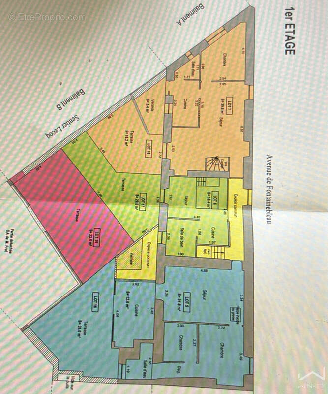 Appartement à VENEUX-LES-SABLONS