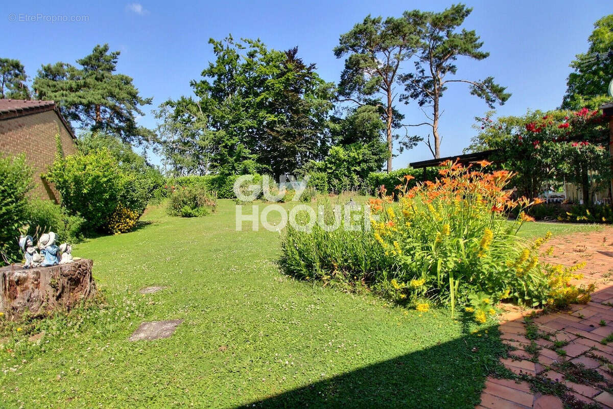 Maison à SIN-LE-NOBLE