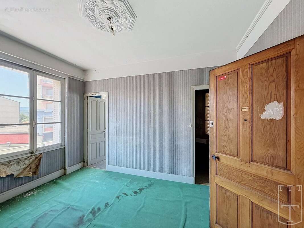 Appartement à AUBENAS