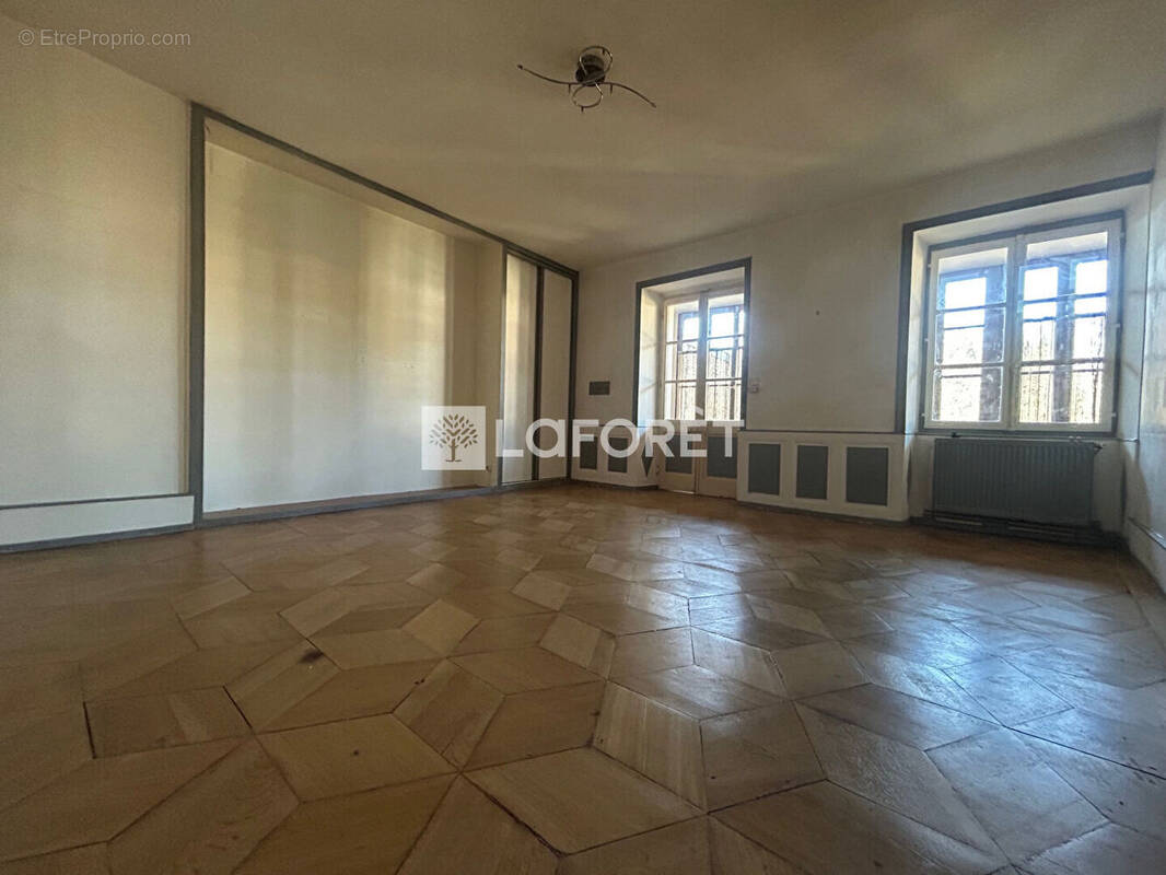 Appartement à HERICOURT