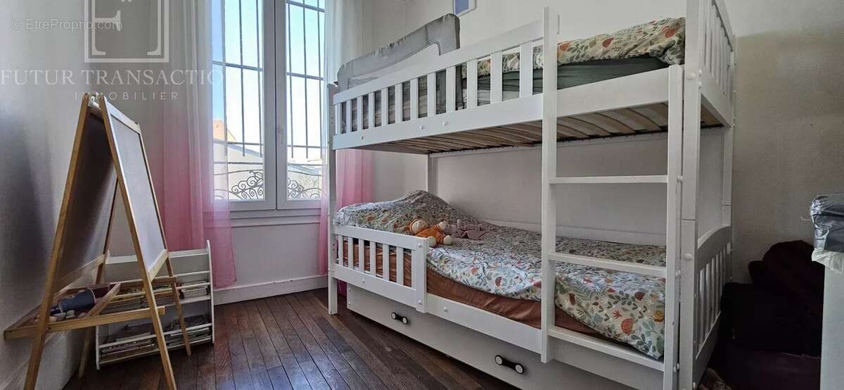 Appartement à COLOMBES