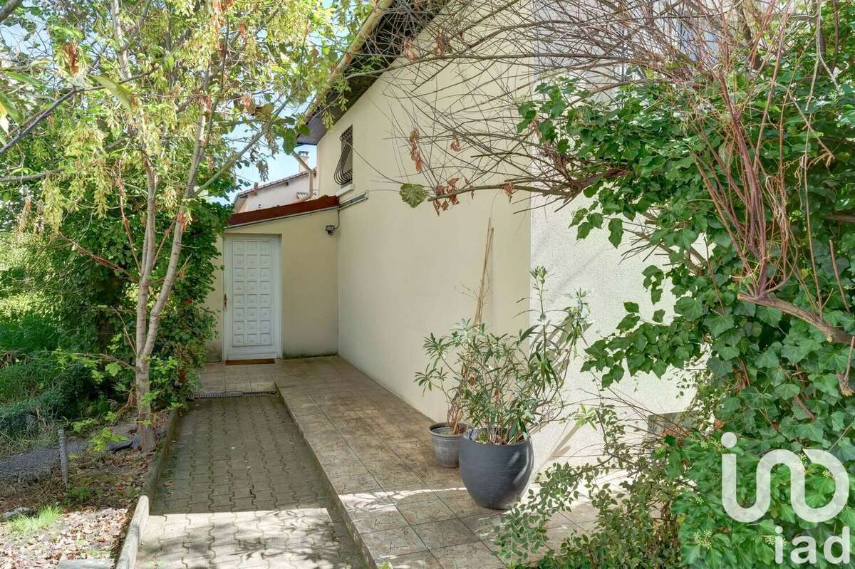 Photo 3 - Maison à PIERRE-BENITE