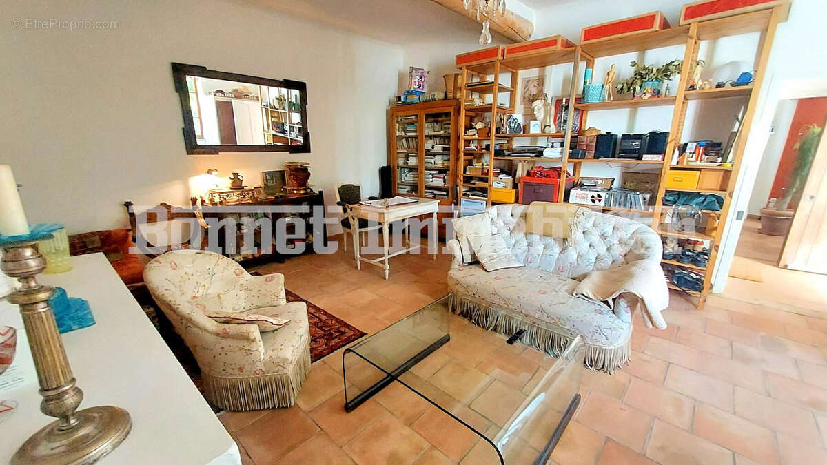 Maison à CHATEAUNEUF-DE-BORDETTE