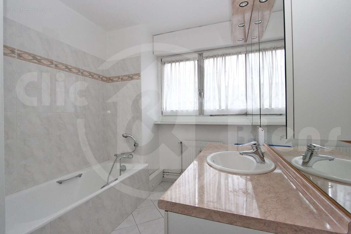 Appartement à VERSAILLES