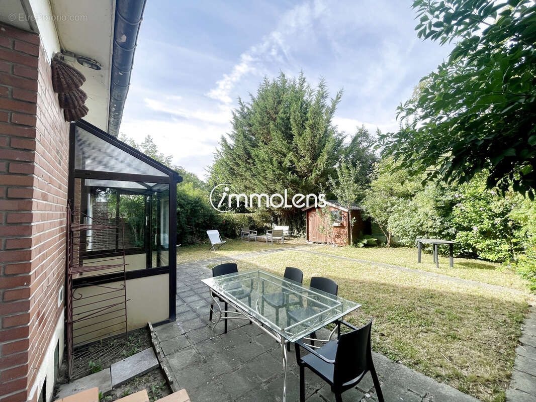 ANNAY - Maison 5 chambres - semi plain pied- jardin - sous-sol - garage - photo 16