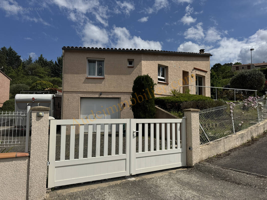 Maison à QUILLAN