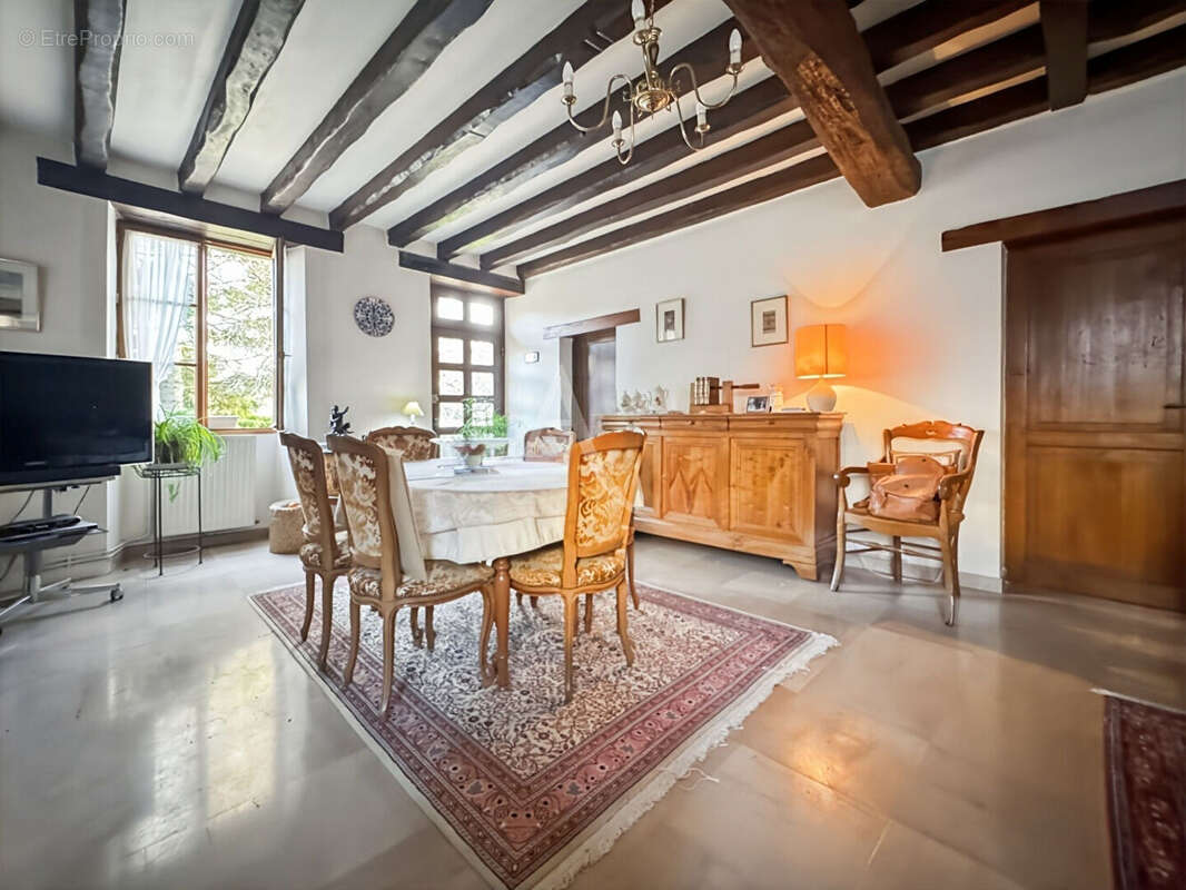 Maison à ETAMPES