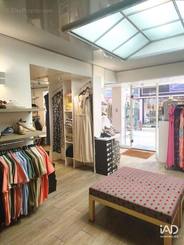 Photo 1 - Commerce à LA FERTE-MACE