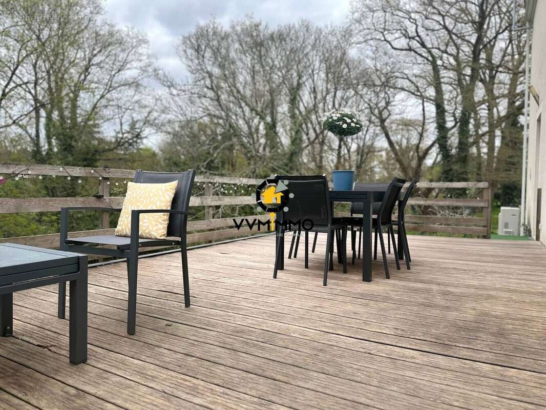 Maison à AIGREFEUILLE-SUR-MAINE