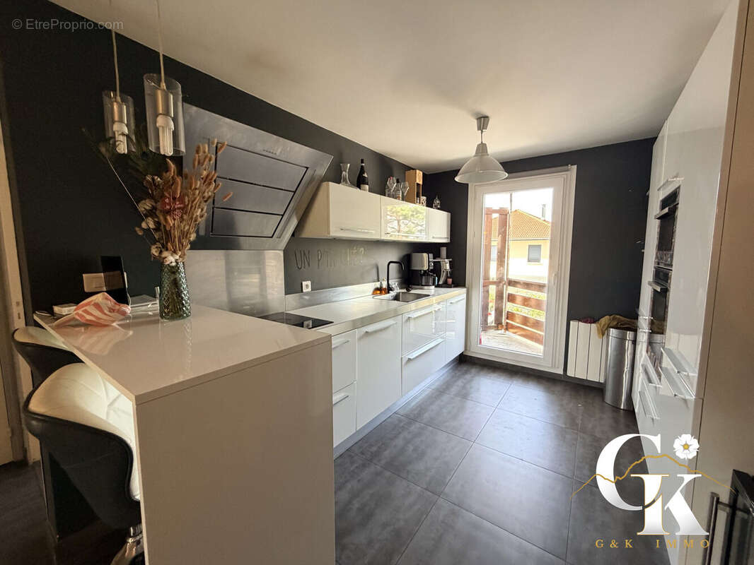 Appartement à VARCES-ALLIERES-ET-RISSET