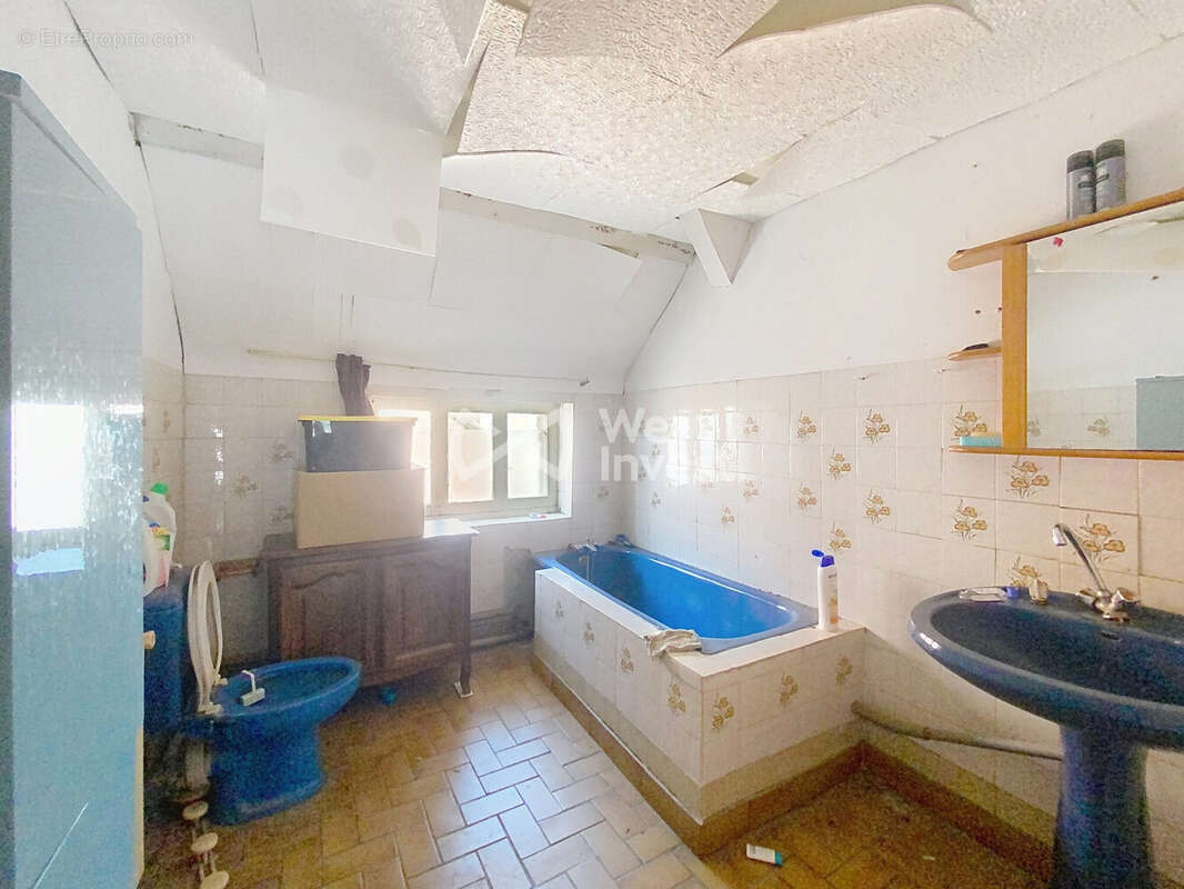 Maison à AULNOYE-AYMERIES