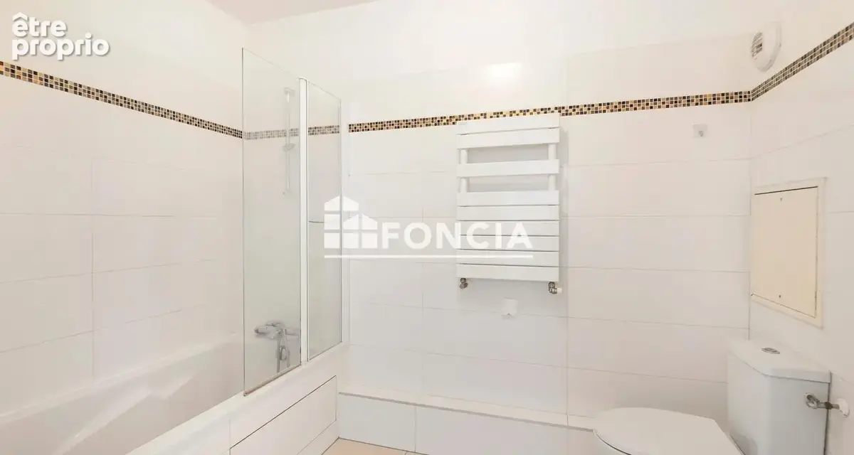 Appartement lumineux au pied des transports et commerces - photo 8
