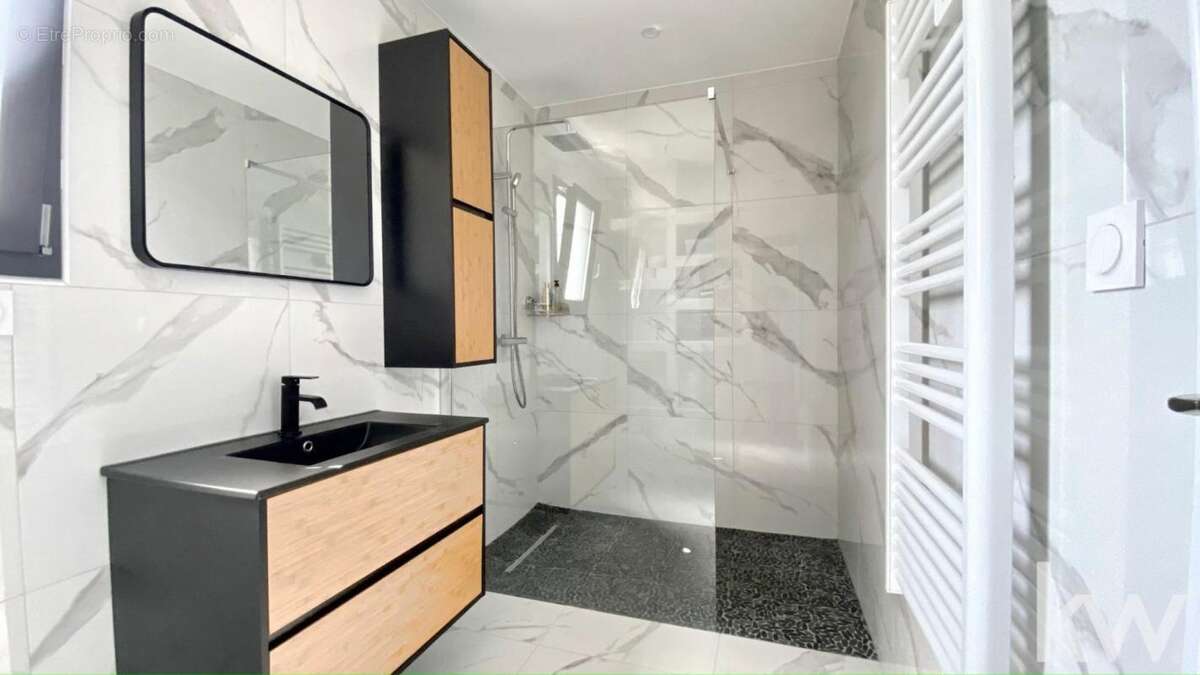 Maison à CORNEILHAN