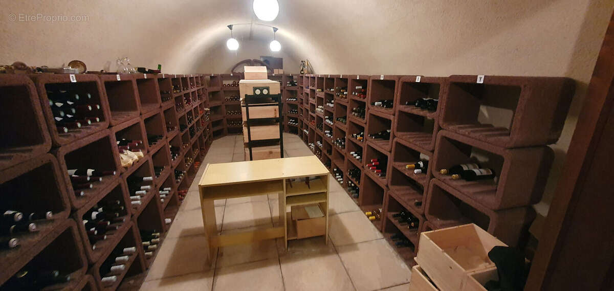 Maison à CRANVES-SALES