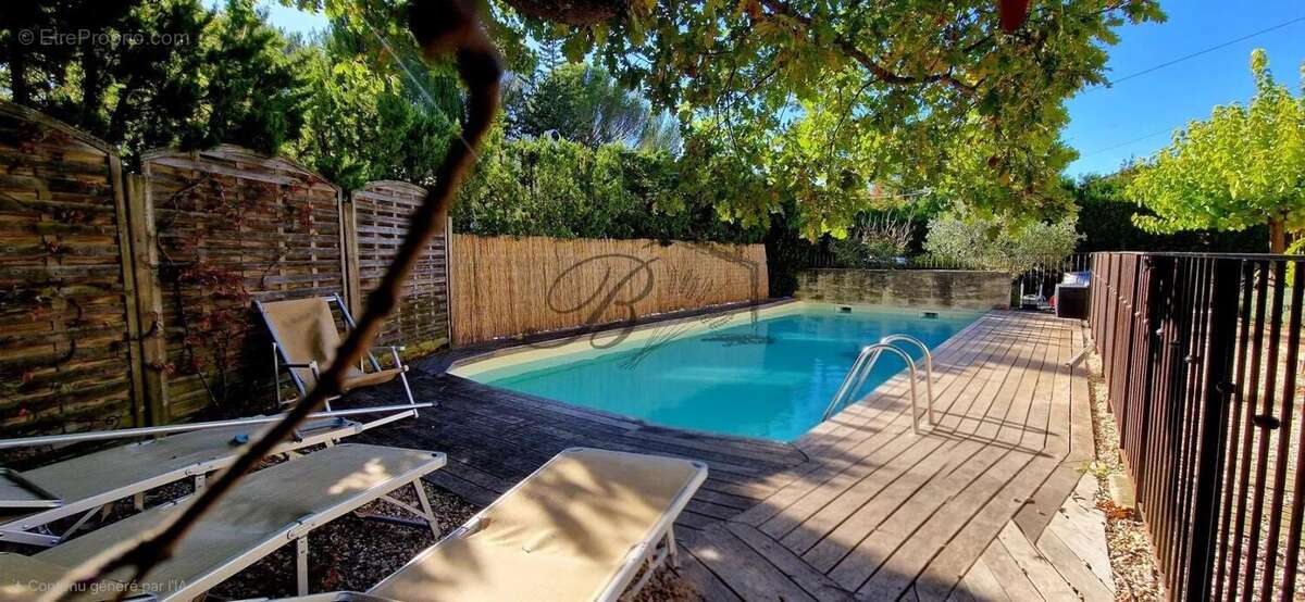 Maison à LOURMARIN