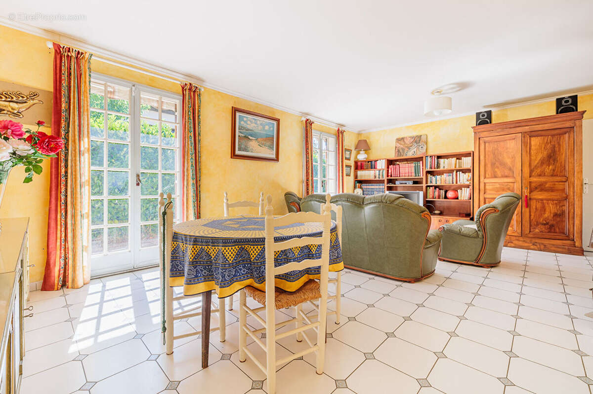 Maison à SAINT-ORENS-DE-GAMEVILLE