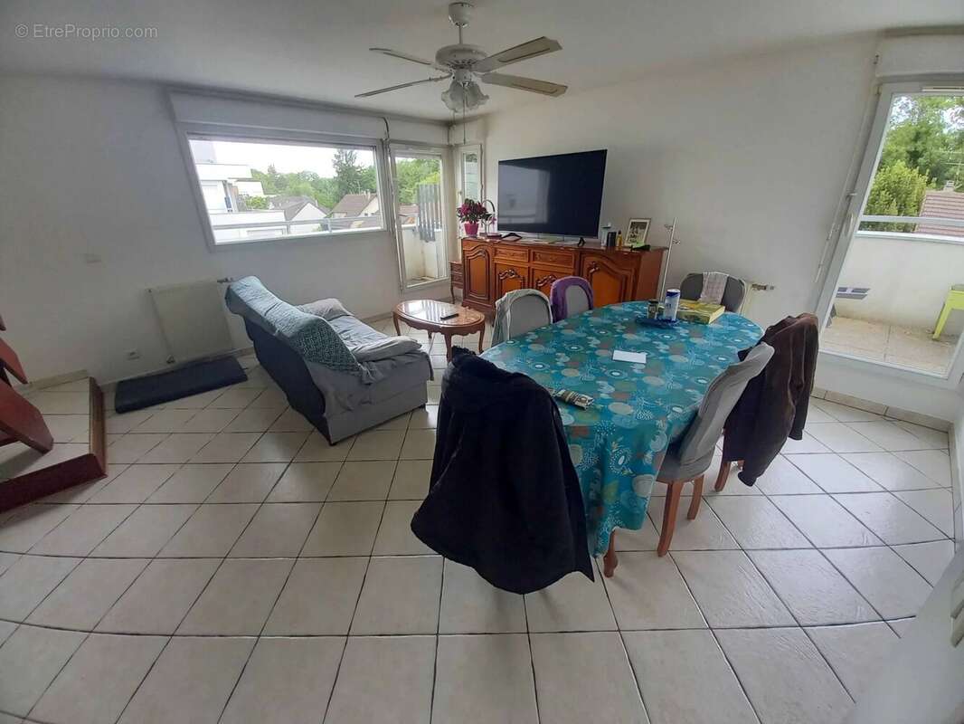 Appartement à TREMBLAY-EN-FRANCE