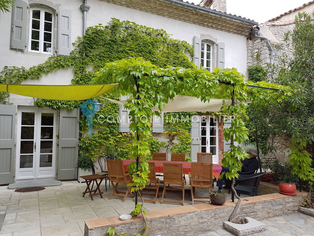 Maison à QUISSAC