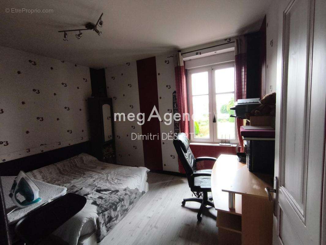 Maison à SAINT-GEORGES-DES-GROSEILLERS