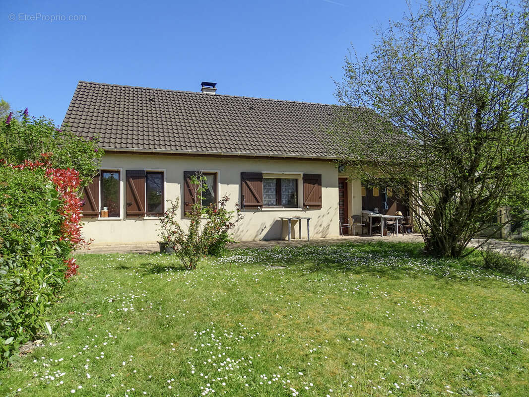 Maison à CHATRES-SUR-CHER