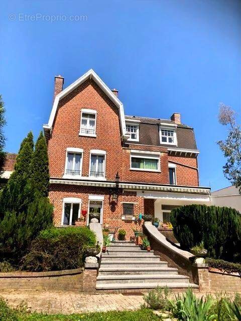 Maison à WALINCOURT-SELVIGNY
