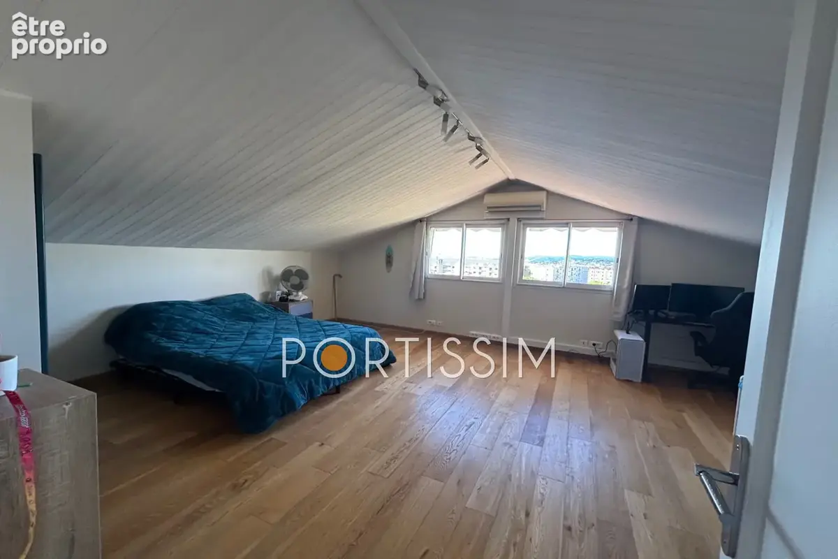 Maison 5 pièces 242 m² à vendre à Cagnes-Sur-Mer (06800) - photo 8