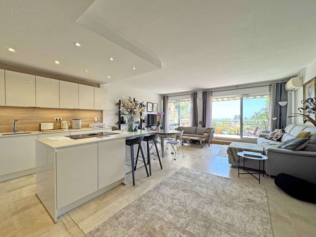 Appartement à VENCE