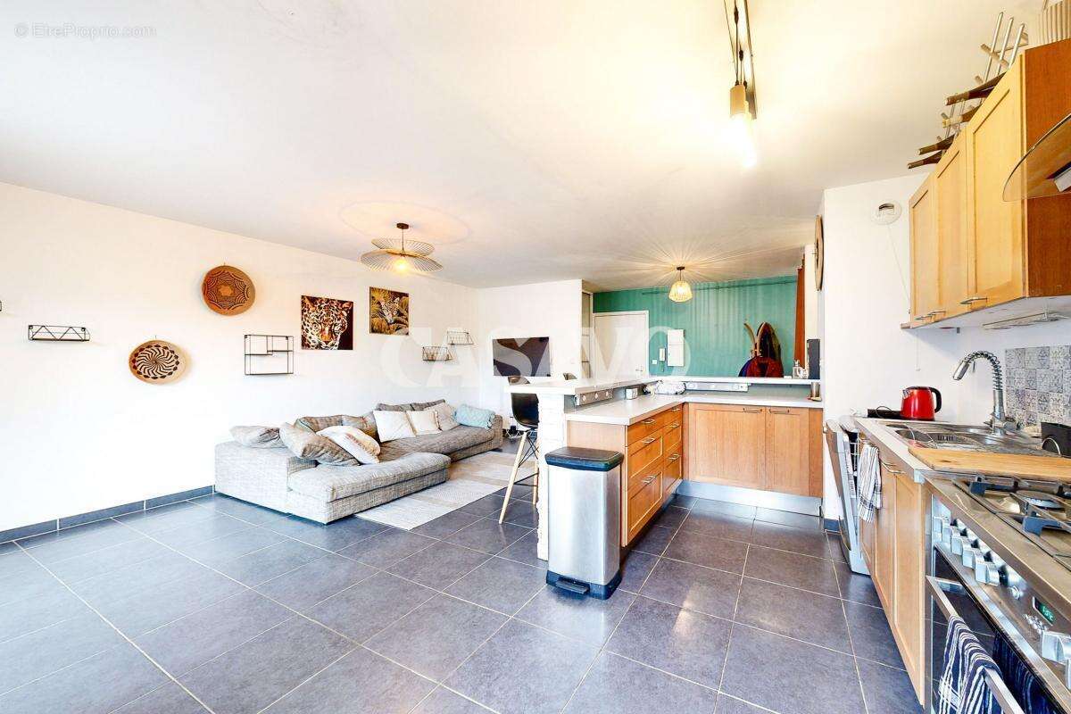 Appartement à LYON-8E