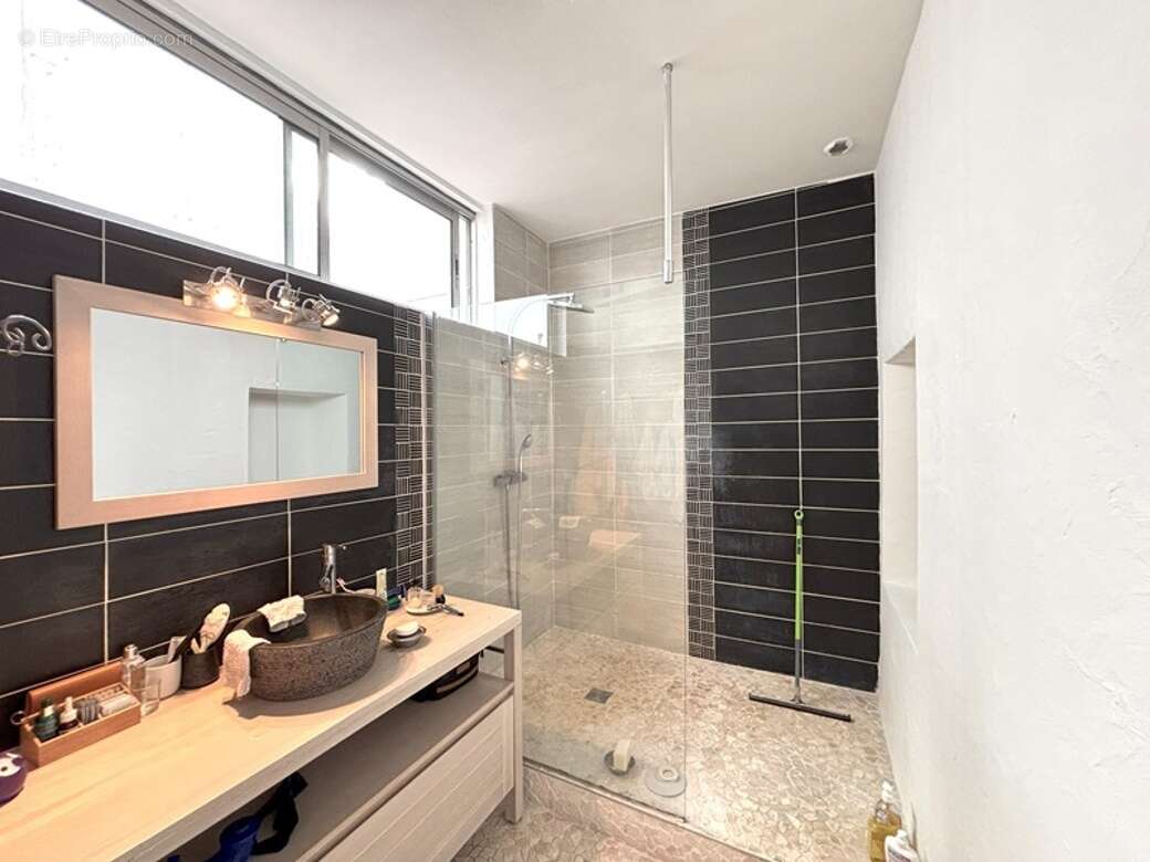 Maison à PONT-SAINT-ESPRIT