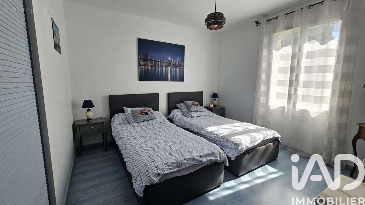 Maison 167 m² à Clam  - photo 8