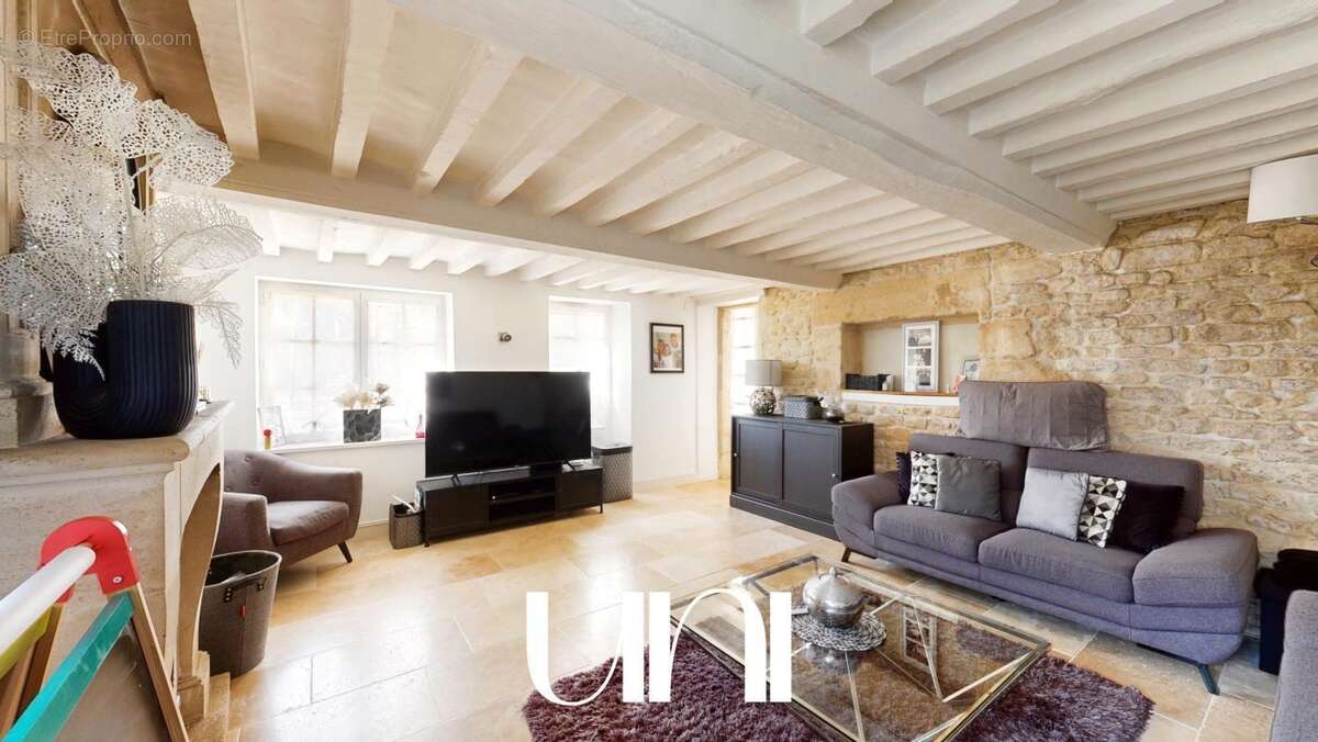 Maison à FONTAINE-HENRY