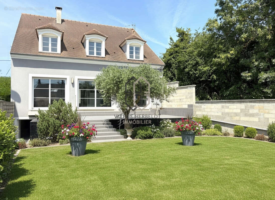 Maison à ORMESSON-SUR-MARNE