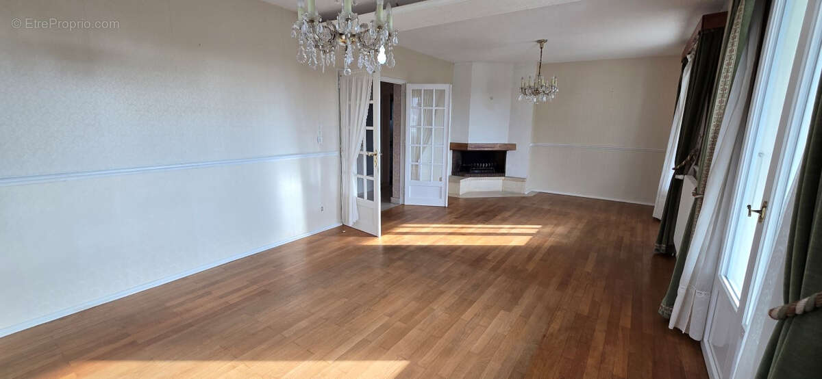 Maison à BELLENEUVE