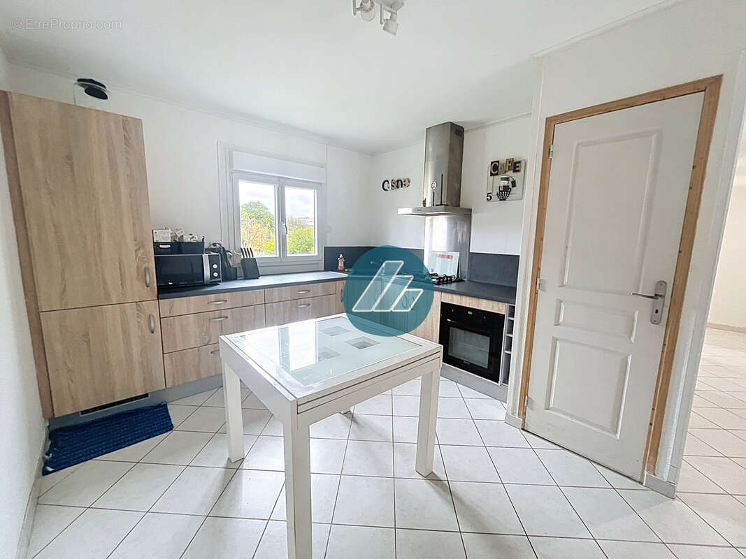 Maison à MOYENNEVILLE