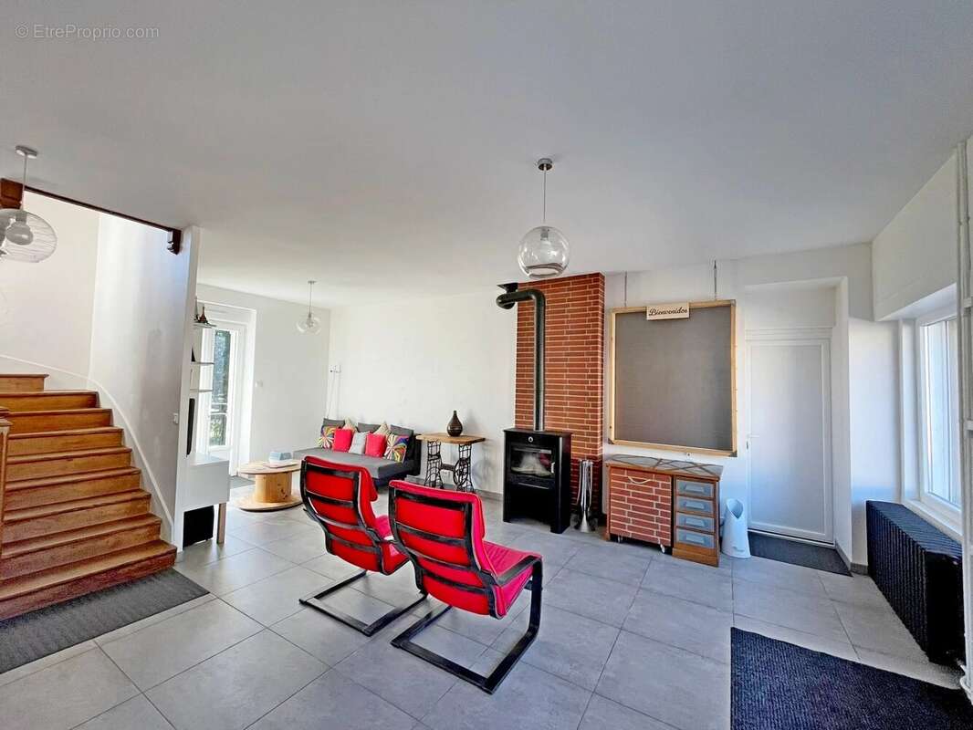 Maison à MONTSAUCHE-LES-SETTONS