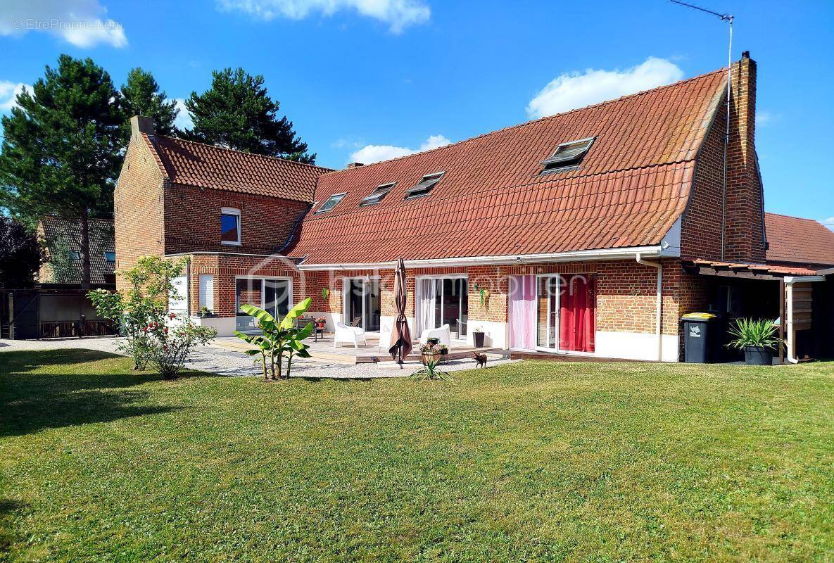 Maison à COBRIEUX