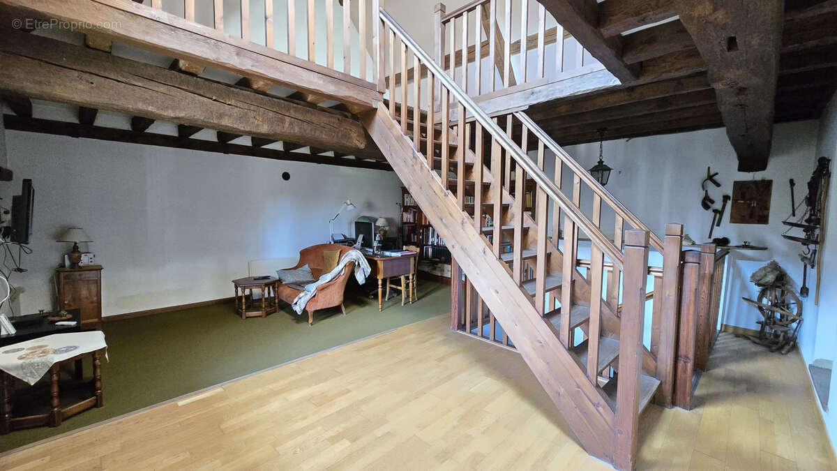 Maison à PECQUEUSE