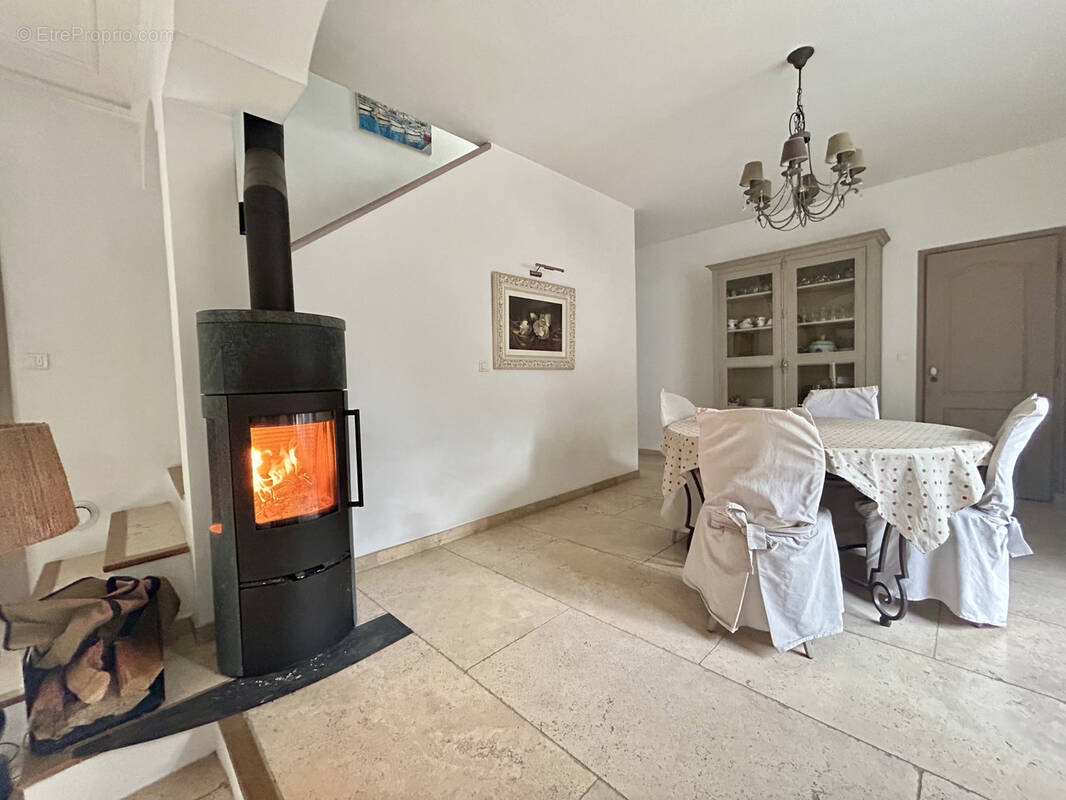 Maison à LA BOUILLADISSE