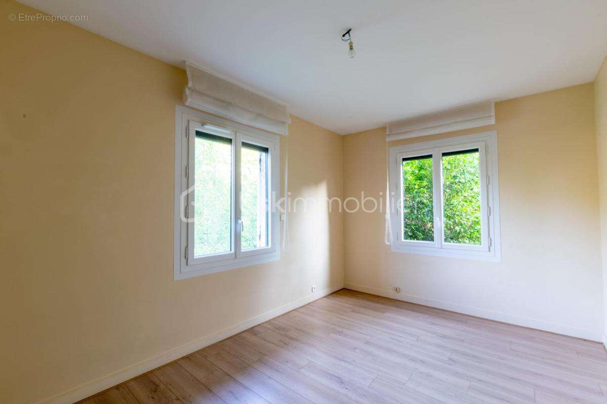 Maison à SAINT-PERE-SUR-LOIRE