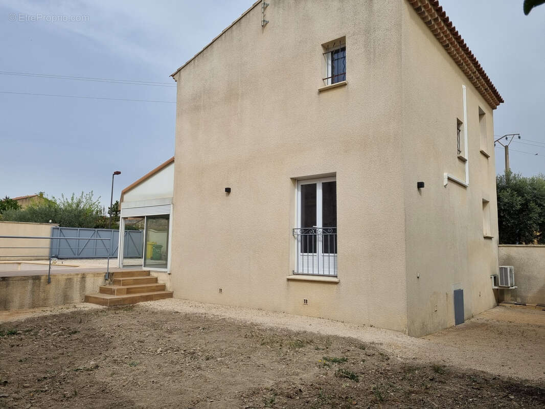 Maison à JONQUERETTES