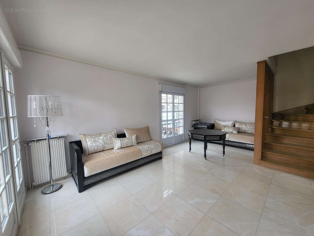 Maison à PIERREFITTE-SUR-SEINE