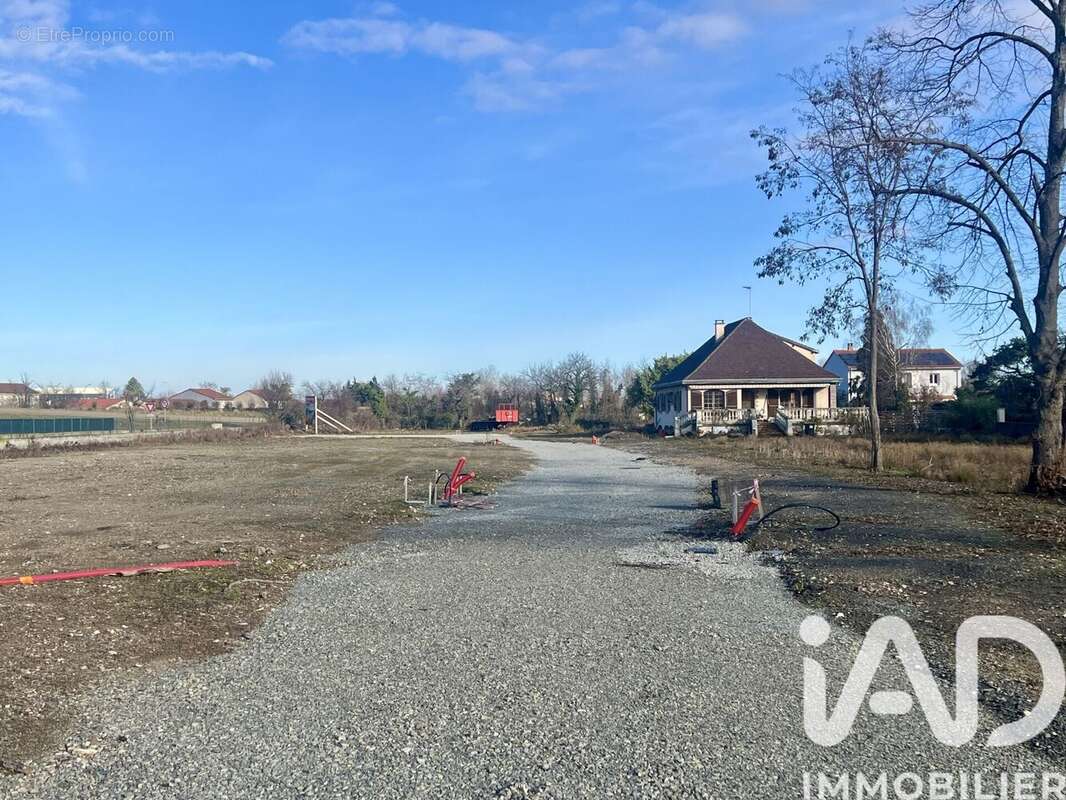 Photo 3 - Terrain à RIOM