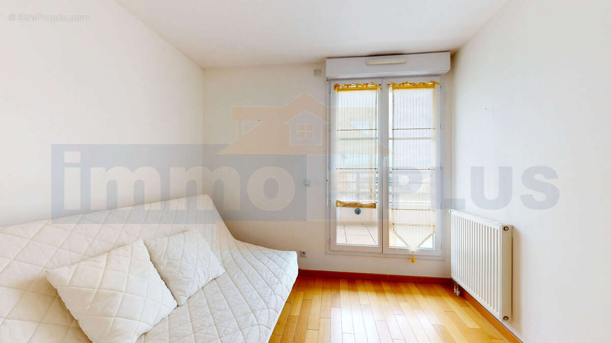 Appartement à MONTIGNY-LE-BRETONNEUX